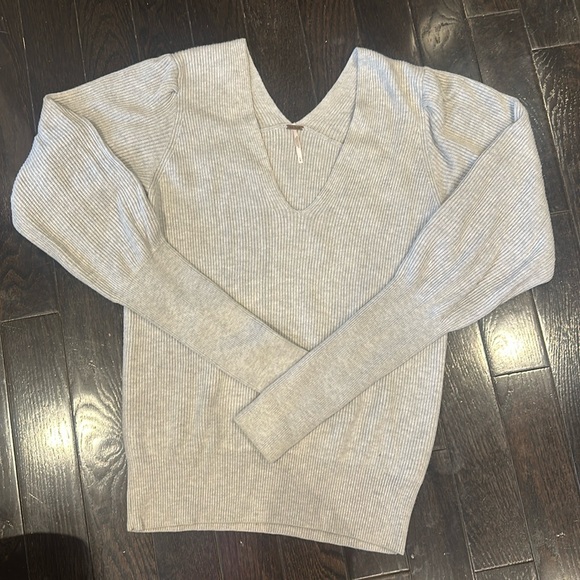Gorgeous Free People Sweater - size Large - Picture 1 of 4